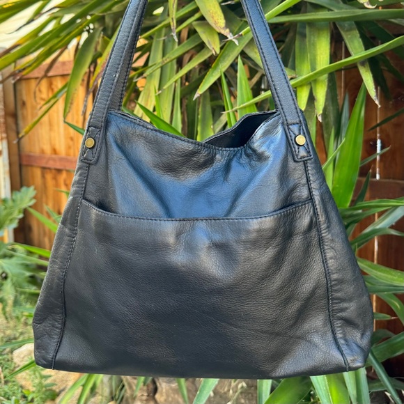 AMERICAN LEATHER CO. Cleveland Triple Entry Shopper! - Picture 2 of 13